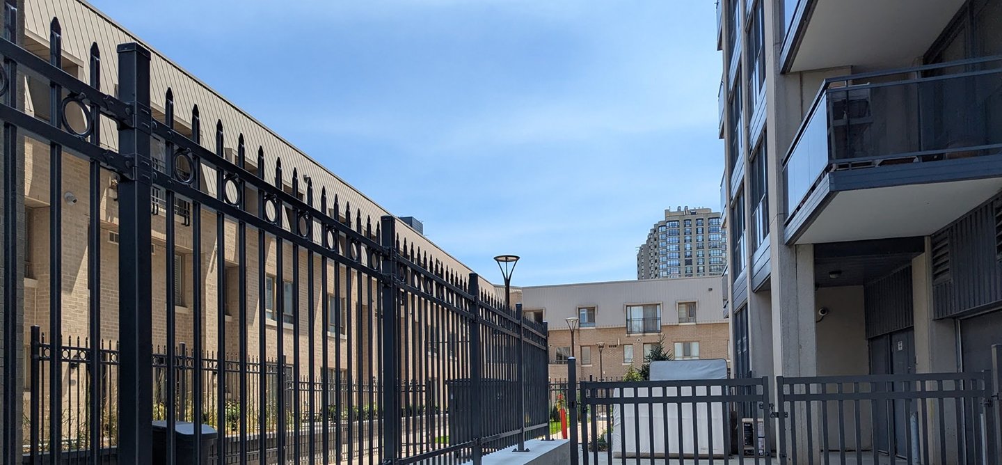 Specifying Commercial Fence Systems: A Comprehensive Guide for Architects